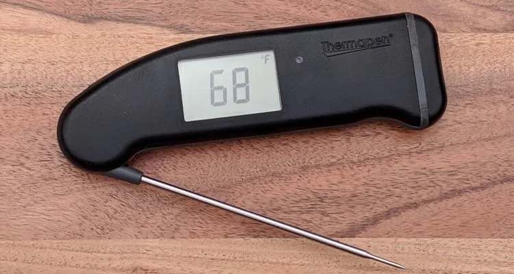 Themapen Mk4 Digital Meat Thermometer on table