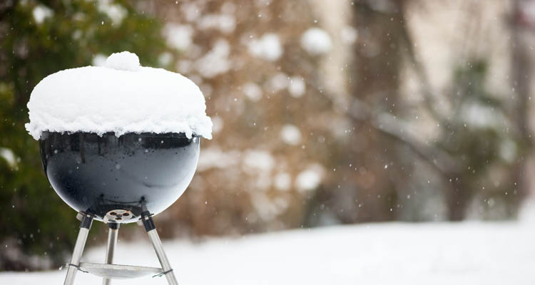 7 Practical Cold Weather Smoking Tips